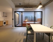 ทาวน์โฮมซอยสุขุมวิท49 ตกแต่งครบ style modern loft